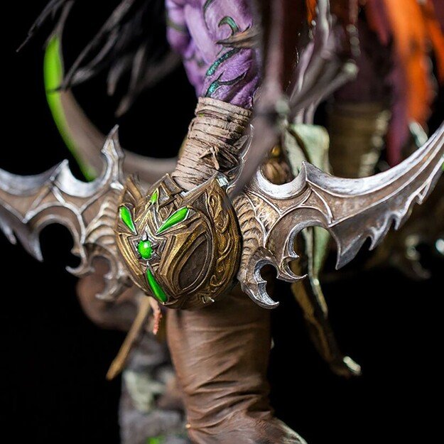 Blizzard World of Warcraft - Illidan Stormrage Statue Premium