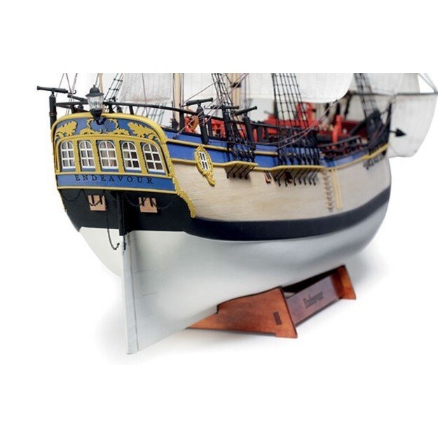 Billing Boats - HMS Endeavour 1:50 Wooden Hull - (437173)