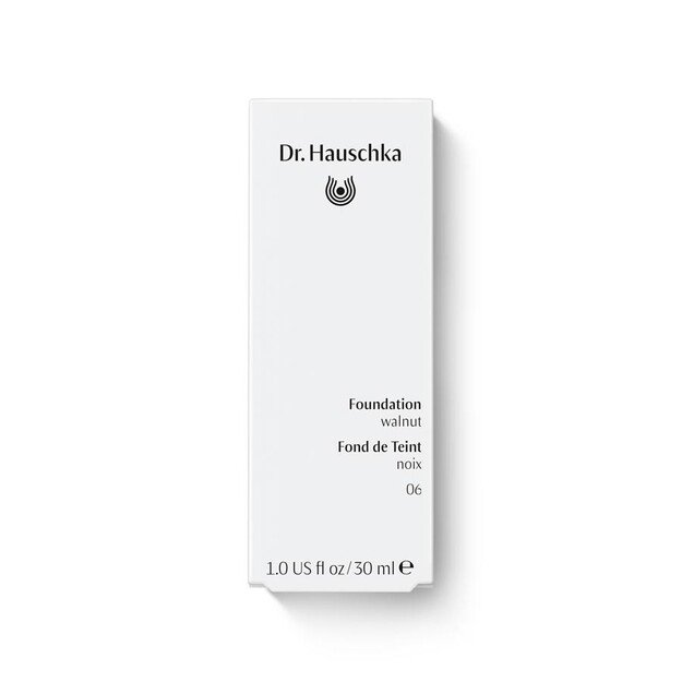 Dr. Hauschka - Foundation 06 Walnut