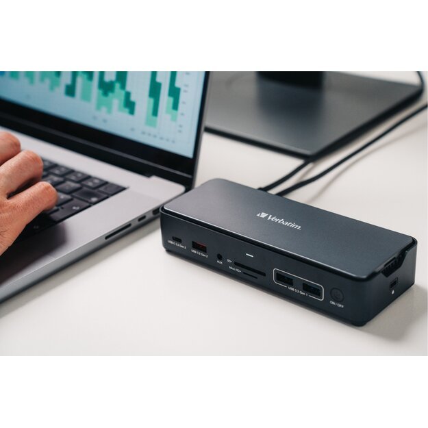 Verbatim - USB-C Pro Docking Station 15 Port w/SSD Included CDS-15SSD