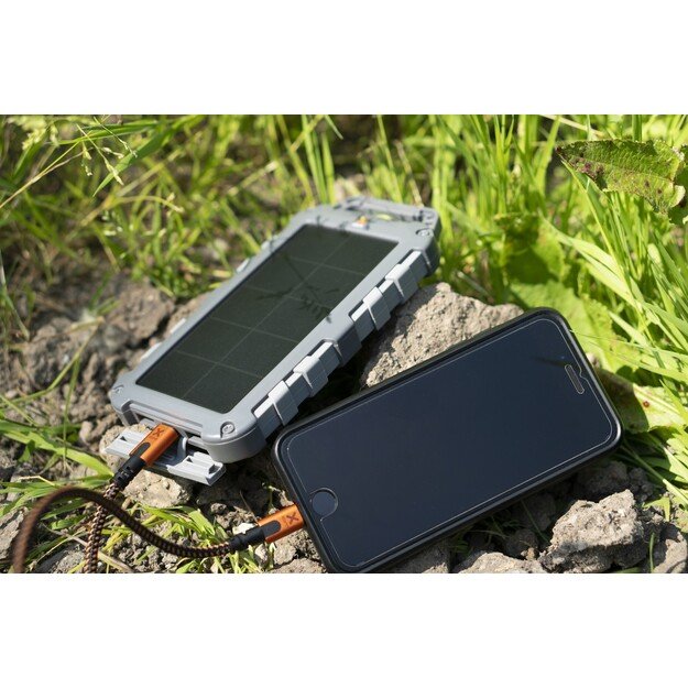 Xtorm - FS405 20W Fuel Series Solar Charge Power Bank 10.000 mAh