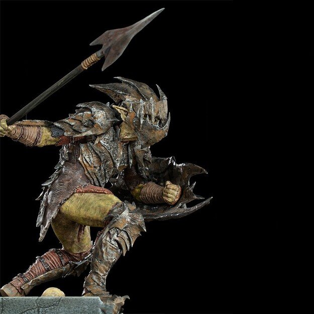 The Lord of the Rings - Armored Orc Statue Art Scale 1/10