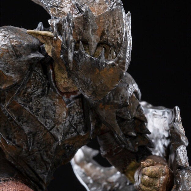 The Lord of the Rings - Armored Orc Statue Art Scale 1/10