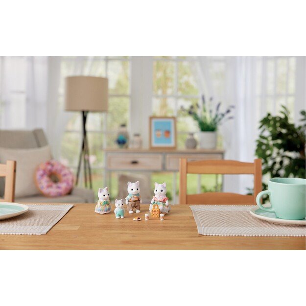 Sylvanian Families - Latte Cat Family (5738)