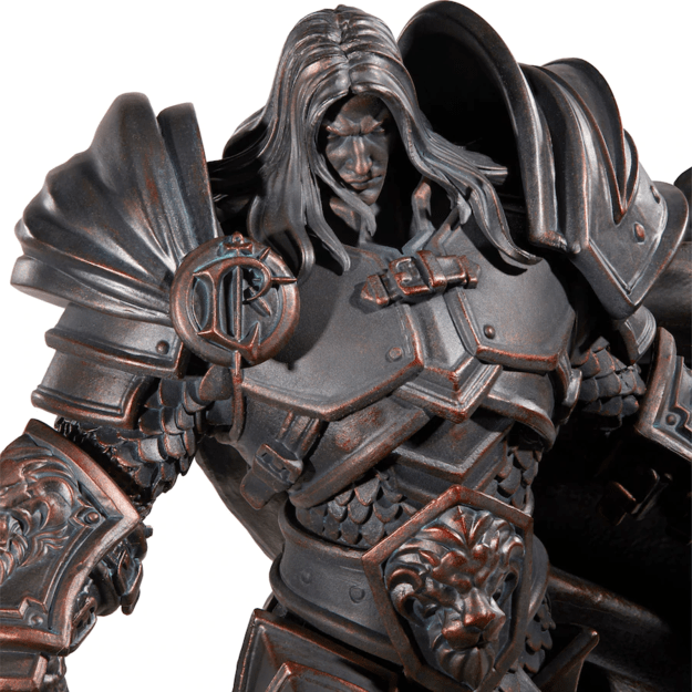 Blizzard World of Warcraft III - Prince Arthas Statue