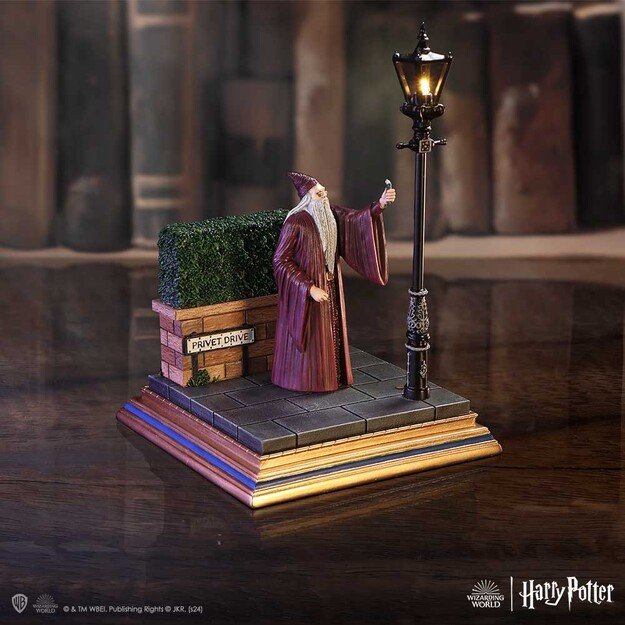 Harry Potter Privet Drive Light Up Figurine