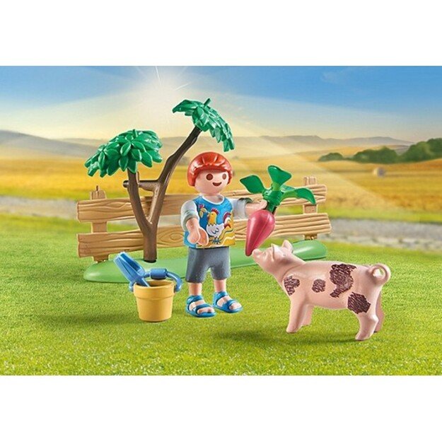 Playmobil - Idyllic vegetable garden with grandparents (71443)