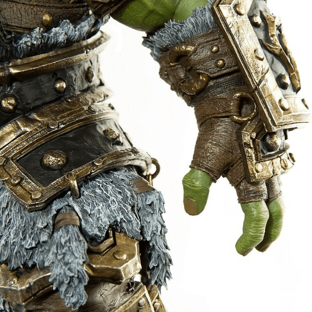 Blizzard World of Warcraft Thrall Statue