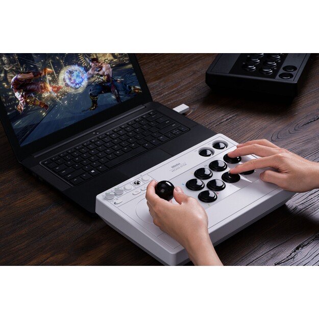 8BitDo Arcade Stick Xbox & PC White