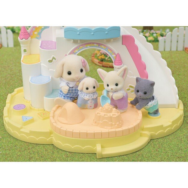 Sylvanian Families - Kindergarten Sandbox & Wading Pool (5746)