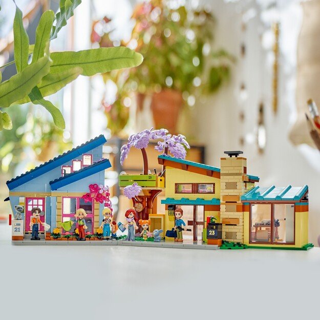 LEGO Friends - Olly and Paisley's Family Houses (42620)