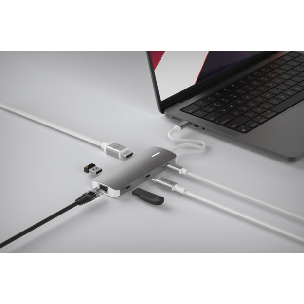 LINQ - 8in1 PRO 140W USB-C Multiport Hub