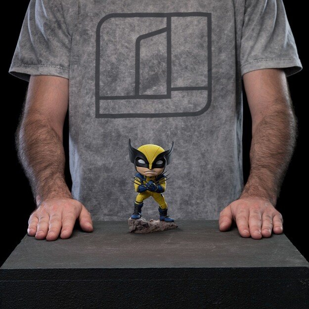 Iron Studios & Minico Deadpool & Wolverine - Wolverine Figure